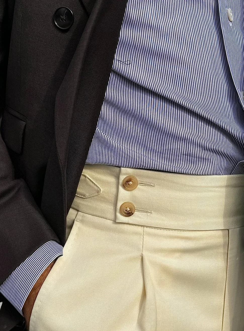 Brown Cream Navy Detail